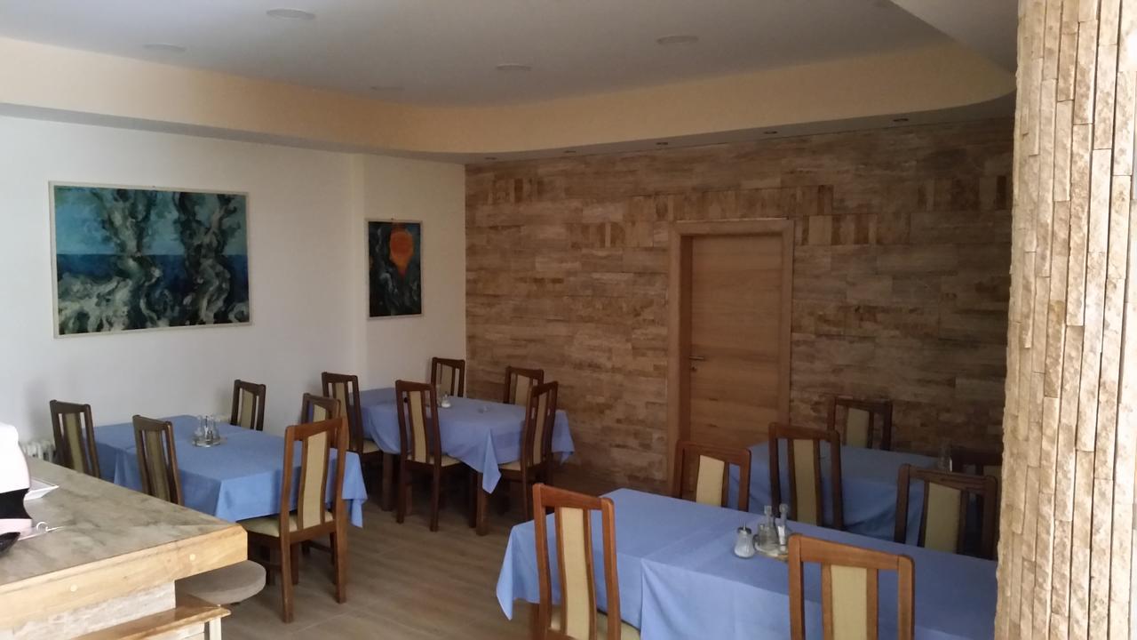 Hostel T&M Zenica Exteriör bild